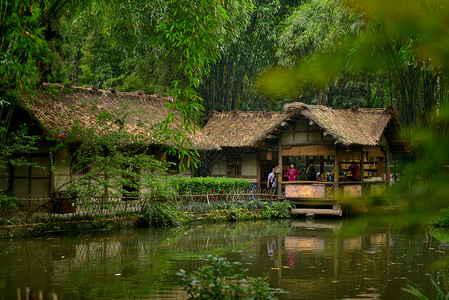 Dufu's Thatched Cottage